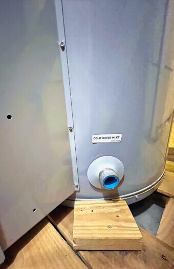 https://plumberwoodvale.com.au/uploads/2025/06/hot-water-266575.jpg