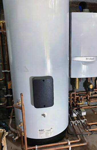 https://plumberwoodvale.com.au/uploads/2025/06/hot-water-410504.jpg