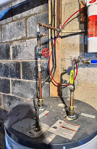 https://plumberwoodvale.com.au/uploads/2025/06/hot-water-876058.jpg